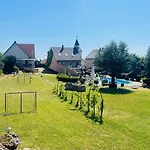 Lakepark Garden With Swimming Pool & Park Apartament
