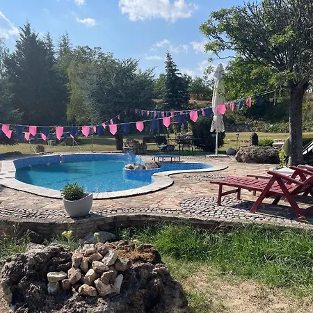 Lakepark Garden With Swimming Pool & Park Bekecs
