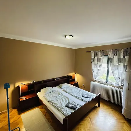 Lakepark Garden With Swimming Pool & Park Apartment Bekecs