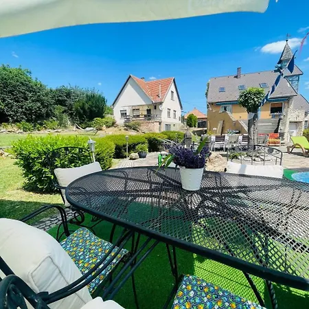 Apartament Lakepark Garden With Swimming Pool & Park
