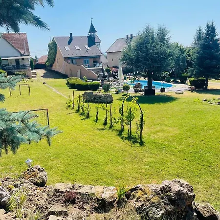 Lakepark Garden With Swimming Pool & Park