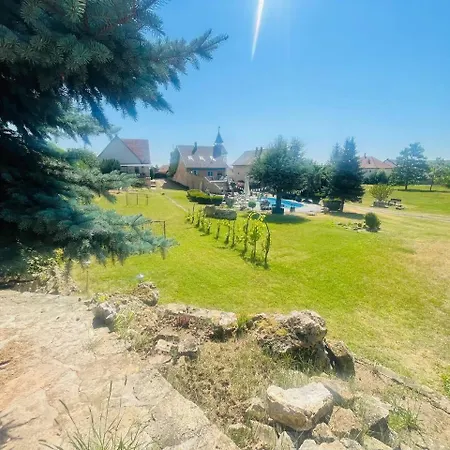 Lakepark Garden With Swimming Pool & Park Apartmán Bekecs