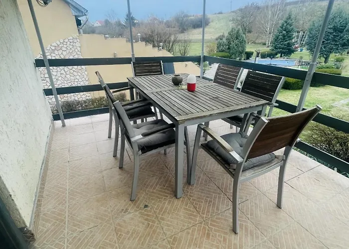 Daire Lakepark Garden With Swimming Pool & Park