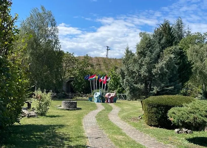 Lakepark Garden With Swimming Pool & Park * Bekecs